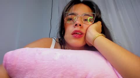 Snapshot of megan_vwv chatting on 12-03-24, 01:08 megan online show from 12-03-24, 01:08