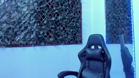 Snapshot of megan_whitte_01 chatting on 01-12-25, 11:15 megan white 01  online show from 01-12-25, 11:15