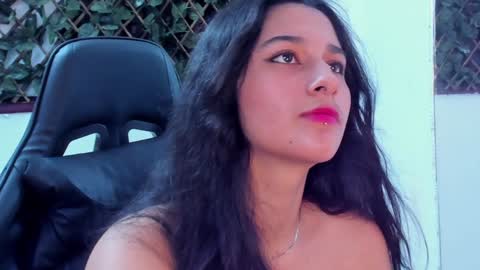 Snapshot of megan_whitte_01 chatting on 01-18-25, 02:58 megan white 01  online show from 01-18-25, 02:58