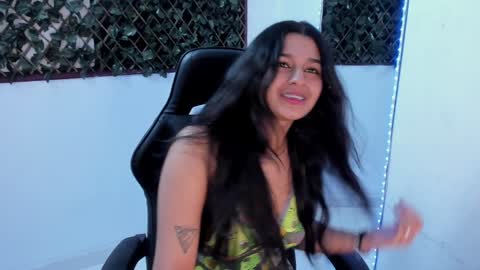 Snapshot of megan_whitte_01 chatting on 01-23-25, 03:16 megan white 01  online show from 01-23-25, 03:16