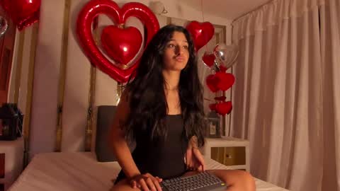 Snapshot of megan_whitte_01 chatting on 02-19-25, 04:12 megan white 01  online show from 02-19-25, 04:12