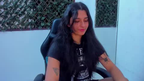 Snapshot of megan_whitte_01 chatting on 03-03-25, 02:36 megan white 01  online show from 03-03-25, 02:36