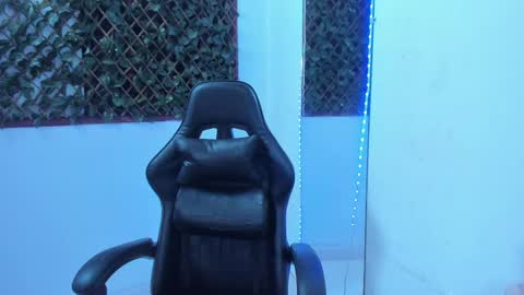 Snapshot of megan_whitte_01 chatting on 03-09-25, 03:32 megan white 01  online show from 03-09-25, 03:32