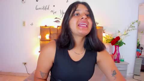 Snapshot of megan_whitte_01 chatting on 09-17-25, 07:48 megan white 01  online show from 09-17-25, 07:48