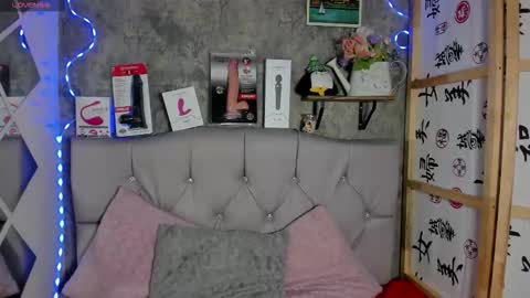 Megan online show from 09-12-25, 11:32