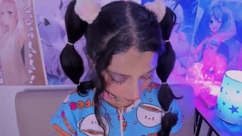 Snapshot of megan_yagami chatting on 01-24-25, 05:21 Megan online show from 01-24-25, 05:21