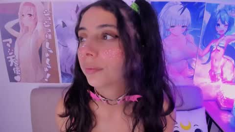 Snapshot of megan_yagami chatting on 02-13-25, 04:32 Megan online show from 02-13-25, 04:32