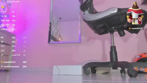 Megan  online show from 02-25-25, 04:31