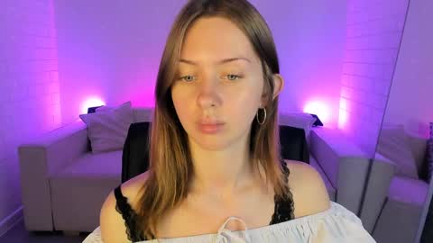 Snapshot of meganclapp chatting on 06-03-26, 05:21 Megan online show from 06-03-26, 05:21