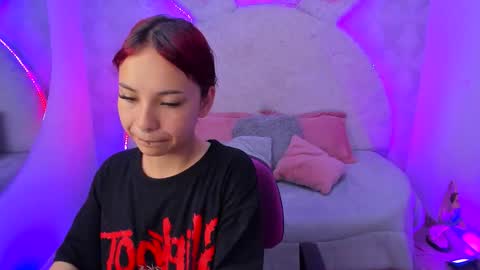 Megan online show from 12-04-25, 07:33