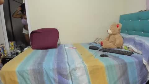 megan        online show from 12-20-25, 04:30