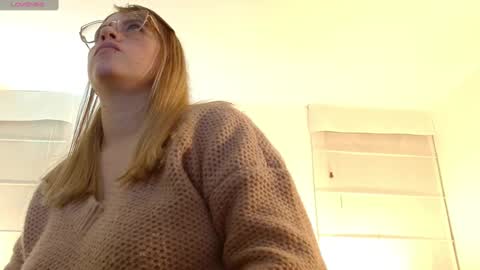 MEGAN online show from 01-04-25, 11:27