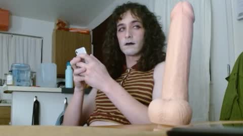 meganmars online show from 01-04-25, 08:28