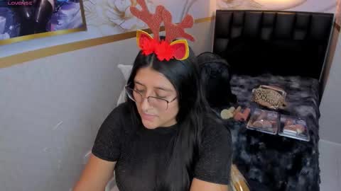 Megan  online show from 12-21-25, 08:27