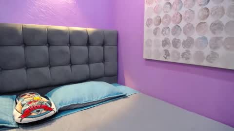 Megann Weed online show from 02-18-25, 06:37