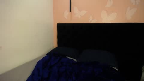 Megann Weed online show from 03-08-25, 03:45