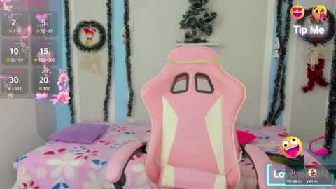 Snapshot of meganqueen2 chatting on 12-04-24, 02:04 Megan Queen online show from 12-04-24, 02:04