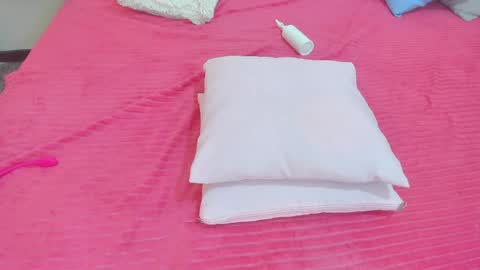 Megan Queen online show from 04-01-26, 01:41