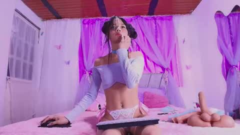 Megan online show from 09-10-25, 10:59