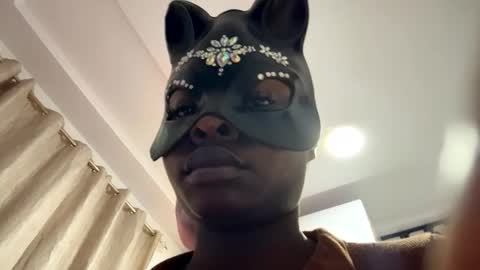 MEG online show from 01-17-26, 03:00