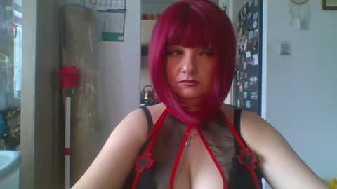 Snapshot of meganwetpussy chatting on 06-16-26, 09:23 Megan online show from 06-16-26, 09:23