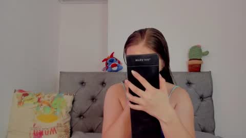 Snapshot of meganysammy chatting on 06-14-26, 03:03 megansammy online show from 06-14-26, 03:03