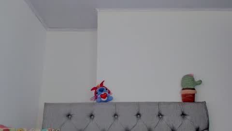 Snapshot of meganysammy chatting on 06-17-26, 06:42 megansammy online show from 06-17-26, 06:42
