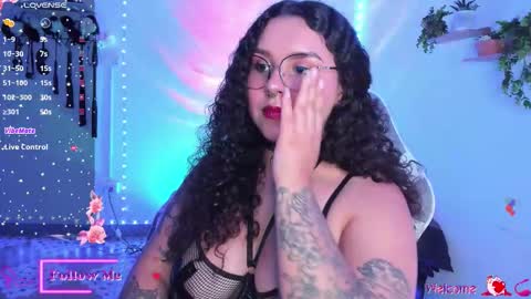 Snapshot of meggan_millerr chatting on 12-05-25, 03:26 online show from 12-05-25, 03:26