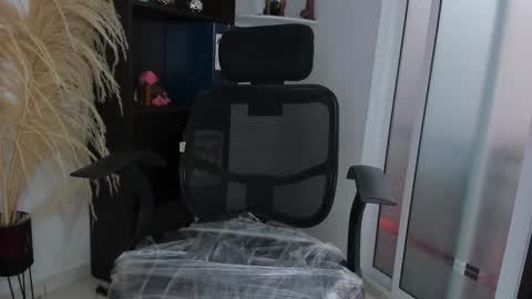 Meghan  online show from 12-04-24, 03:32