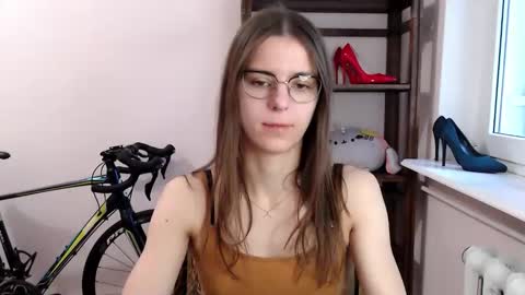 Megi online show from 12-20-25, 07:26