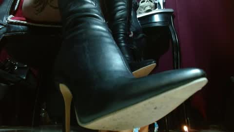 Goddess Sara online show from 03-28-26, 05:23