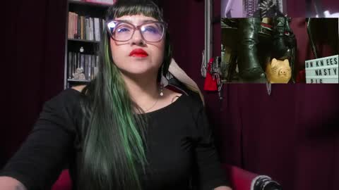 Snapshot of megoddessara chatting on 05-26-26, 03:46 Goddess Sara online show from 05-26-26, 03:46
