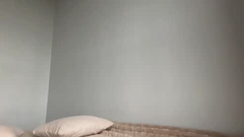 Snapshot of mei_fei_wan chatting on 05-28-26, 12:19 Mei online show from 05-28-26, 12:19