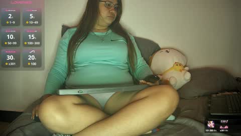 Snapshot of meichangcb chatting on 12-11-24, 05:32 mei chang online show from 12-11-24, 05:32