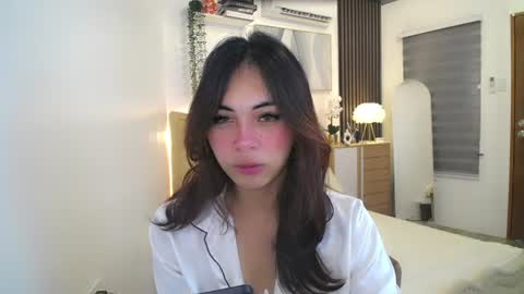 Snapshot of meiluxe chatting on 06-26-26, 07:35 meiluxe online show from 06-26-26, 07:35