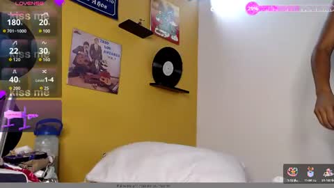 Snapshot of meisevil77 chatting on 07-03-26, 03:24 MEIS online show from 07-03-26, 03:24