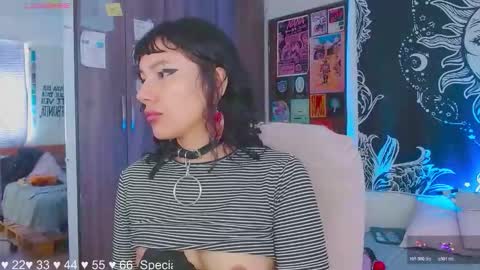 Melissa  -  -  Please help me to reach 100 thumbs up online show from 11-09-25, 03:10