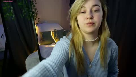 Mel online show from 04-06-26, 10:27