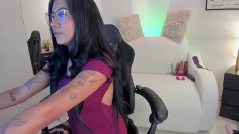 melan_owen online show from 07-04-26, 03:29