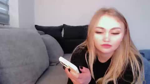 Melania online show from 03-28-26, 04:50