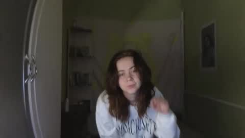 Mila online show from 11-25-25, 05:24