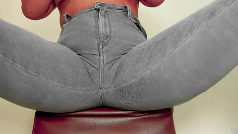 Melania online show from 04-10-26, 02:22