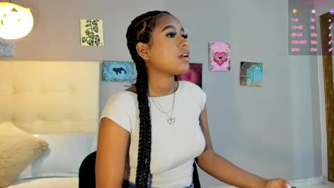 Snapshot of melania_rousse chatting on 05-11-26, 02:17 melania_rousse online show from 05-11-26, 02:17