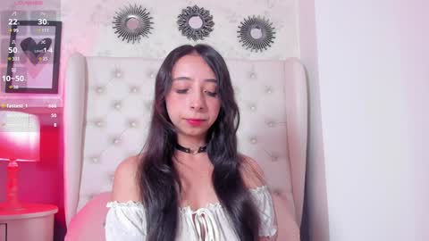 Snapshot of melanie__hills chatting on 01-07-25, 02:41 Melanie online show from 01-07-25, 02:41