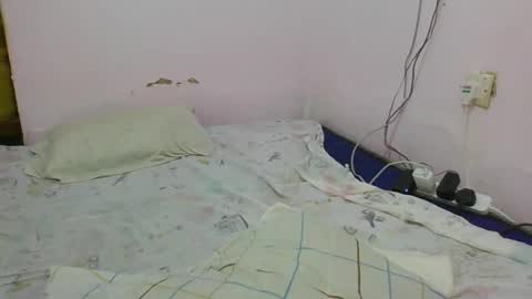 Snapshot of melanie_bae1 chatting on 05-04-26, 05:03 melanie_bae1 online show from 05-04-26, 05:03