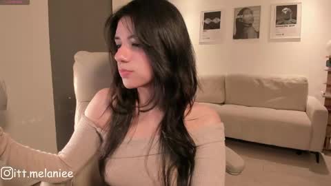 Snapshot of melanie_owo chatting on 05-29-26, 02:09 Melanie online show from 05-29-26, 02:09