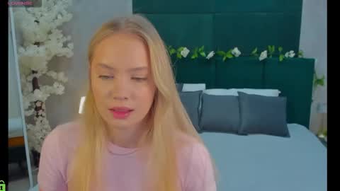 Melanie online show from 11-26-25, 01:17