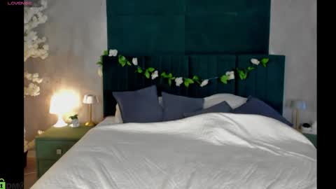 Melanie online show from 12-03-25, 01:13