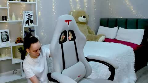 MelanieAlves online show from 02-07-26, 12:09