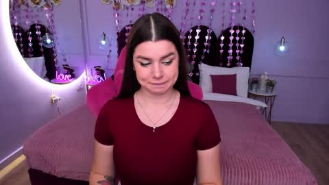 Snapshot of melaniecarterr chatting on 02-10-26, 05:44 Melanie online show from 02-10-26, 05:44